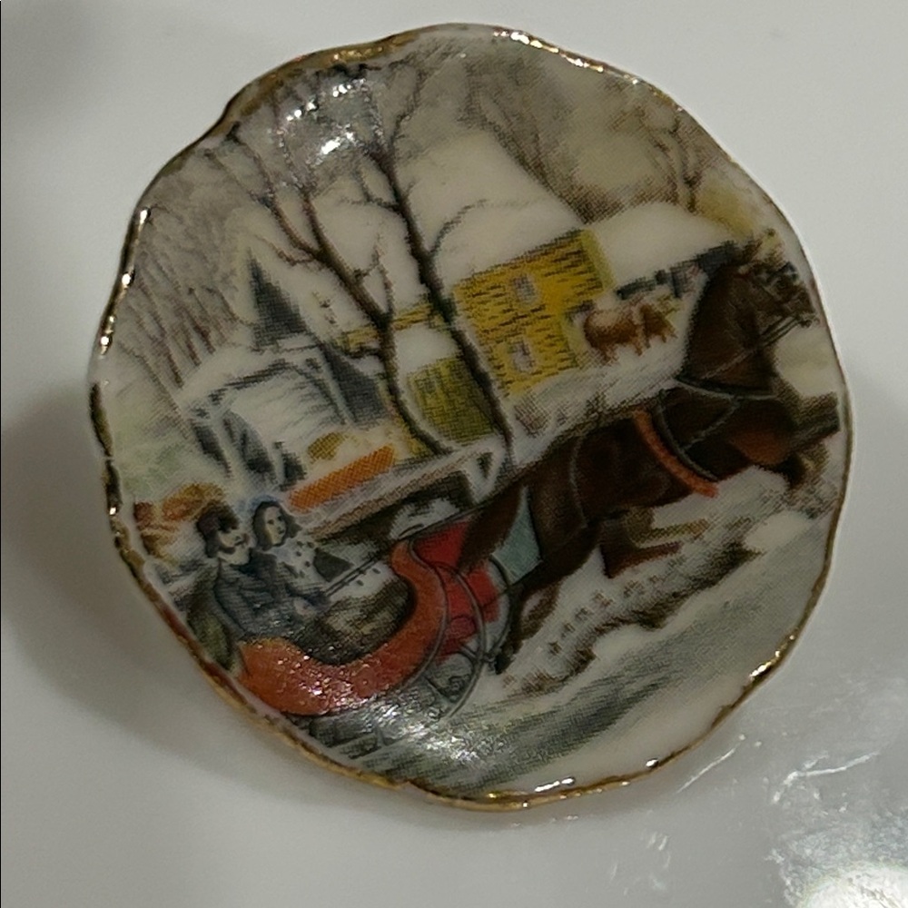 Vintage Fedoskino Winter Scene Hand painted Porcelain Brooch